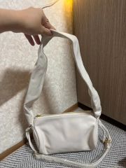 ギャザーハンドルバッグ off white MARSLY マーズリー 痛バ - メルカリ