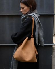 CLANEワイド トート バッグTRAPEZES WIDE TOTE BEIGE - メルカリ