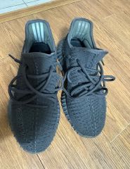 adidas YEEZY Boost 350 V2 