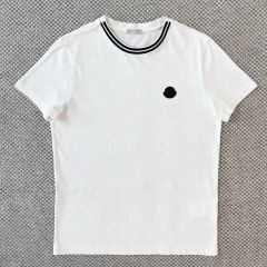 モンクレール Tシャツ Mサイズ ホワイト 1T1112 - メルカリ