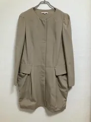 maje マージュ ベージュ ノーカラー ジャケットのサムネイル