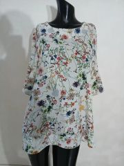 極美品　銀座マギー　チュニック　ブラウス　リバティ　花柄　草木　11号　大きい 極美品 銀座マギー チュニック ブラウス リバティ 花柄 草木 11号