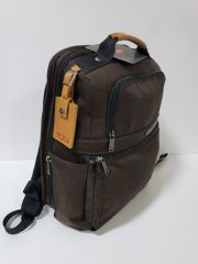 TUMI Clayton Backpack レザー リュック ブラウン タグ付き - メルカリ