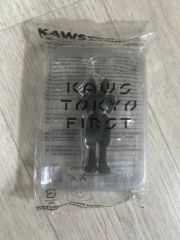 カウズベアブリック東京ファースト4点セット - メルカリ
