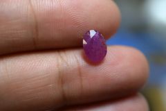RS13-64 非加熱 1.54ct ミルキー 明るいピンク紫 サファイア べドナム