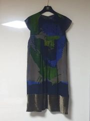 激レア イグアナプリント size1 ノースリーブトップス ベージュ - メルカリ