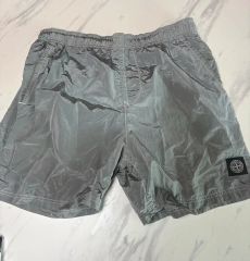 STONE ISLAND ナイロンメタル ショートパンツ - メルカリ