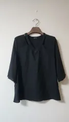 クレッシェンド ブラック Vネック ブラウス 新品