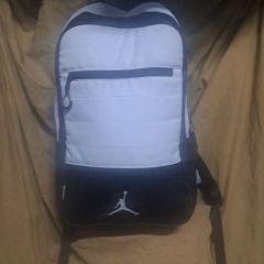 美品 NIKE ナイキ フープスエリート バックパック 32ℓ 白 - メルカリ