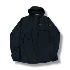 Nike NYCナイキトレーニングブルゾンパーカー Lサイズ ブラック - メルカリ