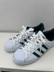 アディダス SUPERSTAR