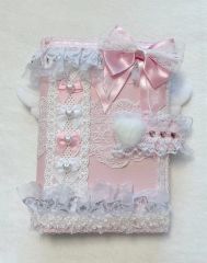 ハンドメイド ファブリックジャーナル　 おすそ分け　ピンクレース　【一点物】 専用 fabricジャンクジャーナル おすそ分け素材入り ふわふわ♪ - メルカリ