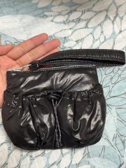 新品 MONCLER モンクレールダウン調セカンドバッグ化粧品ポーチ - メルカリ