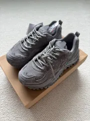 (新品) FILA フィラ トワイントワイン マックス スニーカー (220 サイズ)