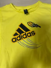 アディダスキッズ Tシャツ