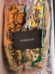 VERSACE ヴェルサーチェ 装飾プリント ショートパンツ 25インチ - メルカリ