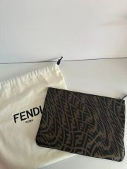 断捨離中❣️fendi フェンディ ズッカ PVC×レザー クラッチバッグ 未 