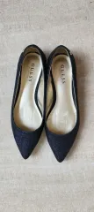 GUESS ローファー 靴 着払い 7サイズ 235のサムネイル