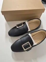 レディースローファー靴