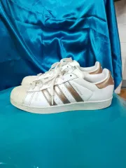 アディダス SUPERSTAR