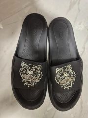 Gucci キッズ GGスプリーム アングリーキャット スライドサンダル 32