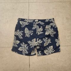 エトロ　メンズショートパンツ　XL　ブラック花柄　イタリア製 エトロ メンズショートパンツ XL ブラック花柄 イタリア製 - メルカリ