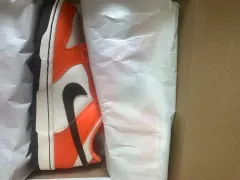 (GS) NIKE ダンク ロー セイフティー オレンジのサムネイル