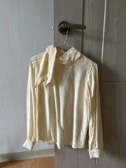 TOI アイスグレー バルーンスリーブ ブラウス 38 - メルカリ