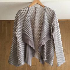 PLEATS PLEASE ゴールド星モチーフ フードワンピース サイズ3 - メルカリ