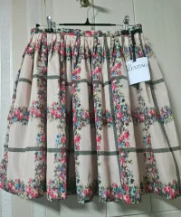 新品 レッド Valentino スカートのサムネイル