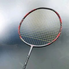 良品】YONEX ISOMETRIC PRO 800 2U-G4 - メルカリ