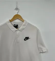 ナイキ スモールロゴ カラーネック 半袖 Tシャツ