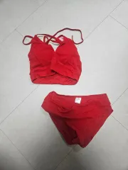 赤色 ビキニ 水着