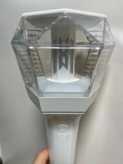 EXO 公式ペンライトver3おまけ 電池 銀テ 箱あり - メルカリ