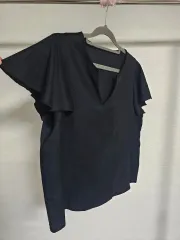 新品Free! フリル袖ブラウス