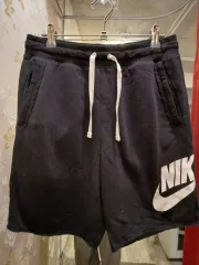 4/15 NIKE ハーフパンツ Mサイズ