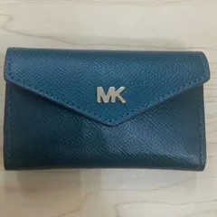 ◎【✨キーケース✨】マイケルコース　折りたたみ　三つ折り　鍵　MICHAEL KORS　高級　ブランド　ロゴ　レディース　女性　革　レザー　上質　ファスナー　カラー　深緑色　ダークグリーン　カジュアル　普段使い　おしゃれ　かわいい　エレガントのサムネイル
