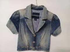 レディース GUESS 夏 デニムジャケット (ほぼ新品 ストレッチ加工 85-90)のサムネイル