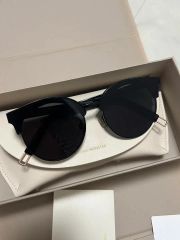 Gentle MonstersunglassサングラスFLATBA黒金ZEISS Gentle MonstersunglassサングラスFLATBA黒金ZEISS 箱付き✨GENTLE
