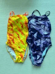 センチ NIKE 水着