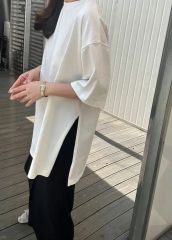 boutique310 SLOANE 小顔Tシャツ ホワイト 佐藤佳菜子 - メルカリ