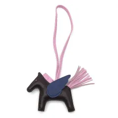 エルメス HERMES ロデオ ペガサス PM バッグチャーム アニョーミロ ルージュセリエ ブルーサフィール モーヴシルベストル B刻印 2023年のサムネイル