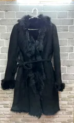 Y【Y7-45】☆ ブランド不明　Mサイズ　ムートン ファーコート　黒色のサムネイル