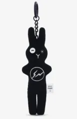 2026年最新】fragment design キーホルダーの人気アイテム - メルカリ