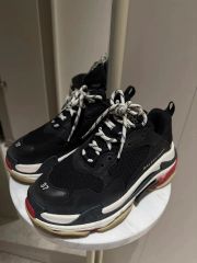BALENCIAGA Triple S スニーカー 42初期イタリア製 - メルカリ