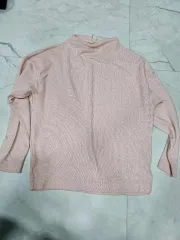 UNIQLO タートルネックティーのサムネイル