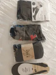 靴下 出品