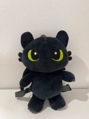 ヒックとドラゴン ユニバーサル北京限定品 ぬいぐるみリュック - メルカリ