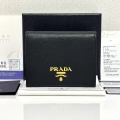 S+級/デパート PRADA プラダ サフィアーノ メタル ロゴ 二つ折り財布