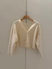 ユニクロ カーディガン アイボリー